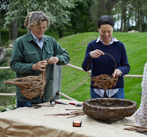 Creating your own Bird Willow Sculpture with artist Helen Colletta